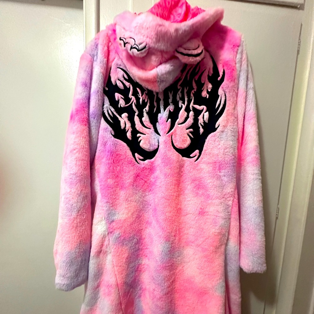 Scummy bears fuzzy cloak